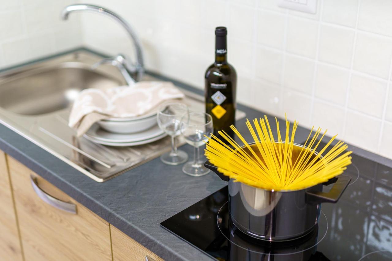 Atena Rooms Cagliari Ngoại thất bức ảnh